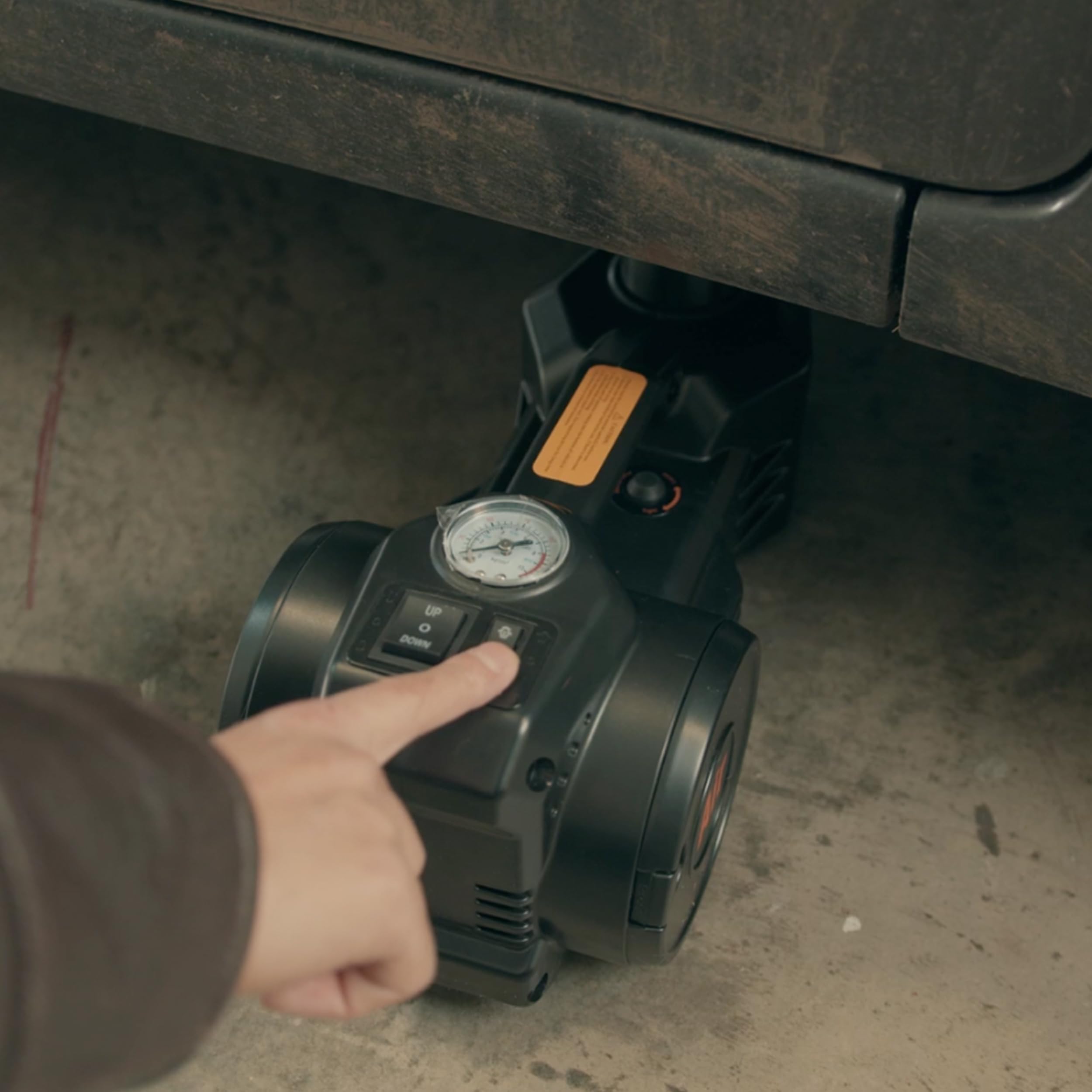 ABN 3-in-1 Electric 3-Ton Car Hydraulic Floor Jack, Tire Inflator Air Pressure Gauge, Impact Wrench Automotive Service - Image 6